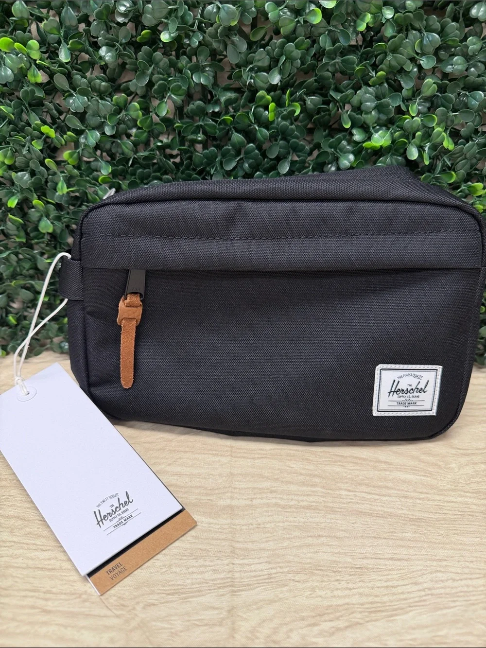 HERSCHEL SUPPLY CO CHAPTER TRAVEL KIT 5L BLACK
